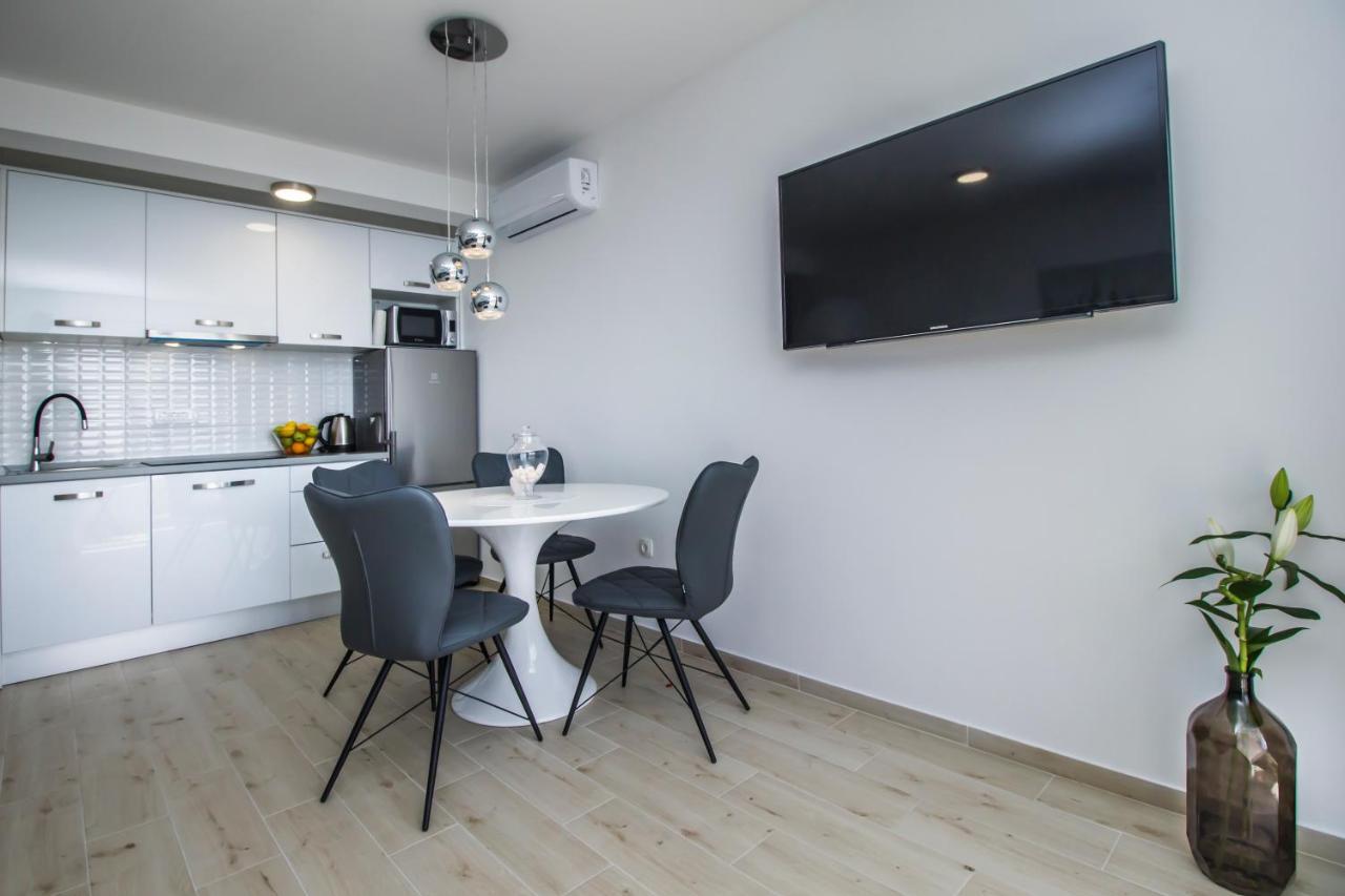 Apartment I Big Hill